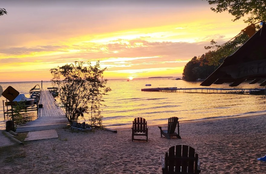 Pink and gold sunset from Cosy Cove dock